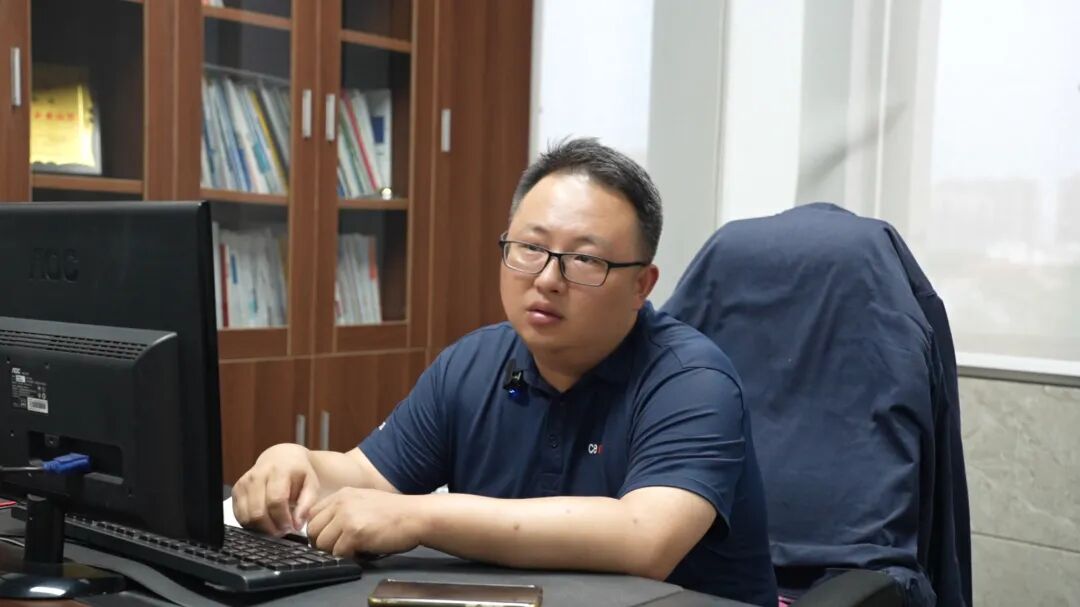 湘仪离心机：jpg