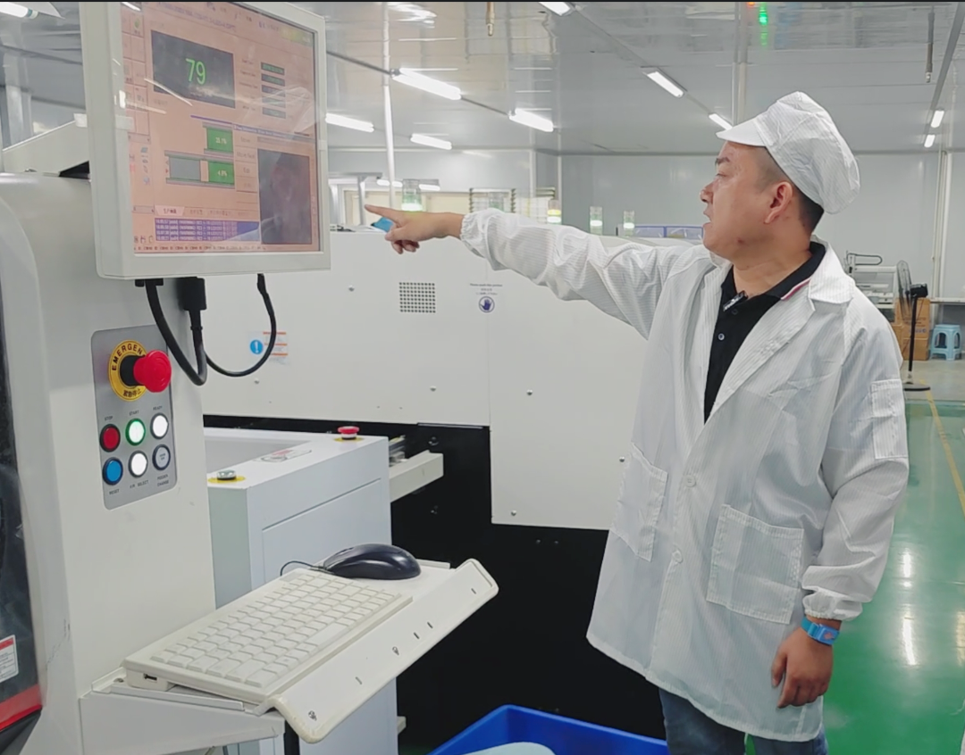 广东云纹科技有限公司案例:在生产过程中,不良品的管理通常是大多数制造企业头疼的一个大问题。在产品质量控制方面,云纹科技采用人工手写标注不良品的方式…